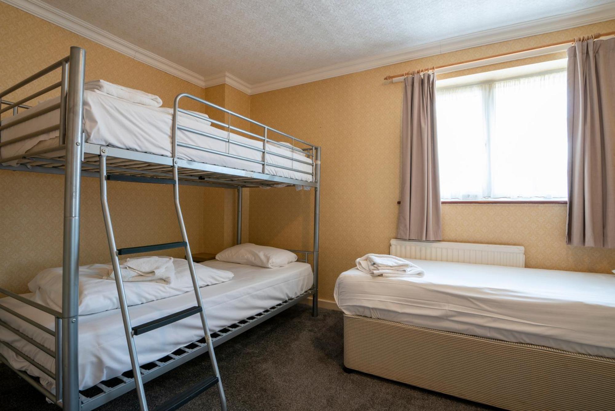 Beaufort Park Hotel Mold Luaran gambar